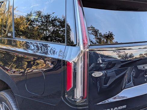 Certified 2024 Cadillac Escalade Sport Platinum w/ LPO, Floor Liner Package image 10