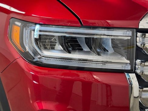 Certified 2023 GMC Acadia SLT w/ Trailering Package image 17