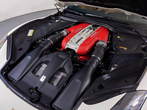 Certified 2019 Ferrari 812 Superfast RWD image 63