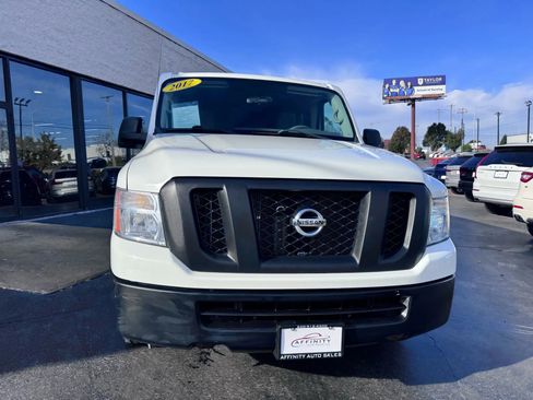 Used 2017 Nissan NV 3500 S image 8