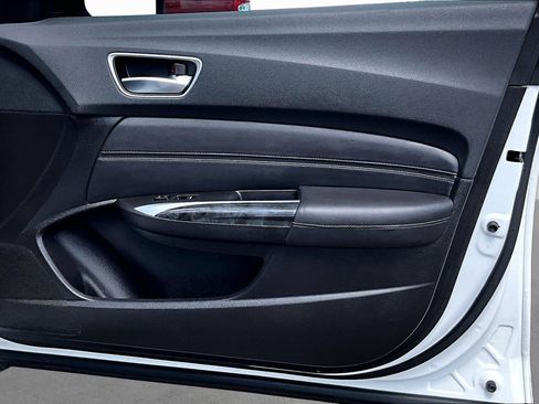 Used 2020 Acura TLX FWD image 18