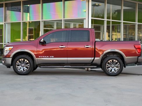 Used 2019 Nissan Titan Platinum Reserve w/ Platinum Utility Package image 4