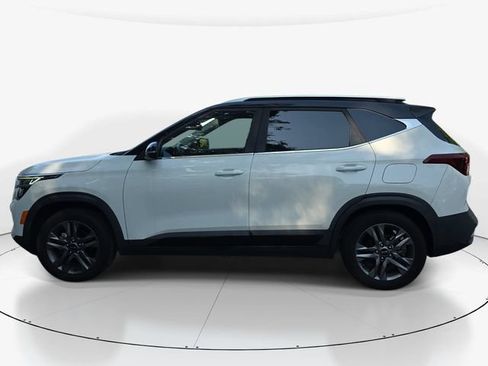 Used 2021 Kia Seltos S FWD image 9