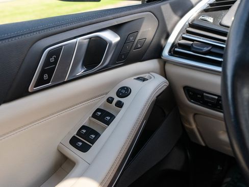 Used 2020 BMW X5 xDrive40i AWD/4WD image 19
