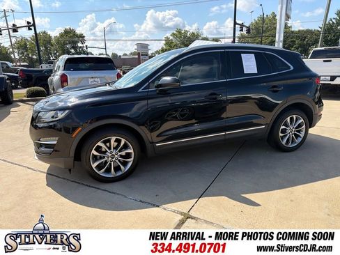 Used 2019 Lincoln MKC Select w/ Select Plus Package FWD image 5