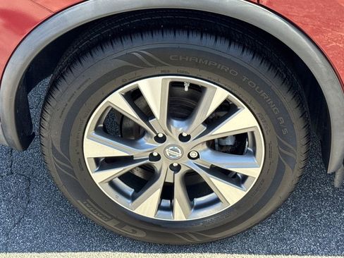 Used 2018 Nissan Murano SV image 17