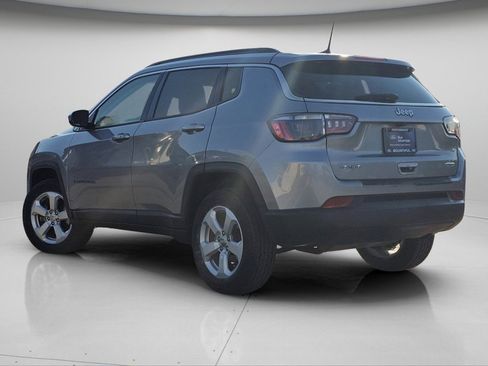 Used 2021 Jeep Compass Latitude image 20