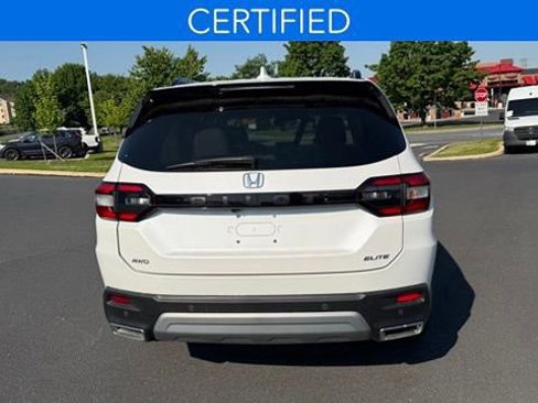 Certified 2025 Honda Pilot Elite image 6