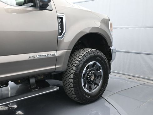 Used 2020 Ford F250 Lariat w/ Lariat Ultimate Package AWD/4WD image 48