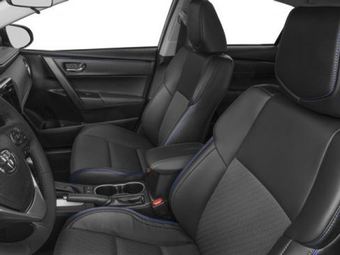 Used 2017 Toyota Corolla SE w/ SE Premium Package image 9