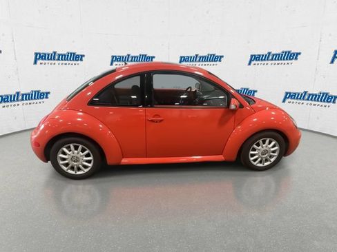 Used 2004 Volkswagen Beetle GLS FWD image 13