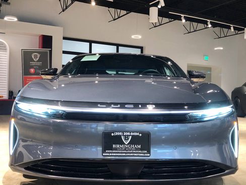 Used 2024 Lucid Air Pure image 3