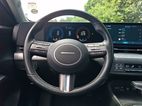 Used 2024 Hyundai Kona SEL AWD/4WD image 19