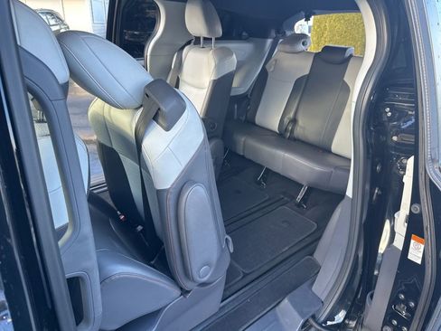 Used 2021 Toyota Sienna XSE image 16