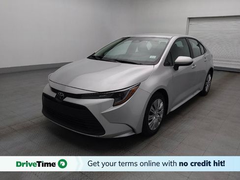 Used 2025 Toyota Corolla LE FWD image 1