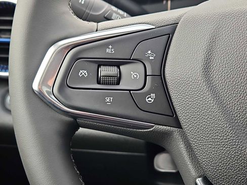 New 2026 Chevrolet Trax LT w/ Sunroof Package FWD image 11