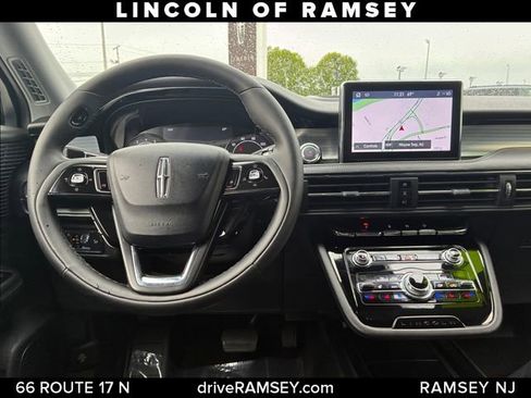 Used 2022 Lincoln Corsair AWD w/ Equipment Group 101A image 24