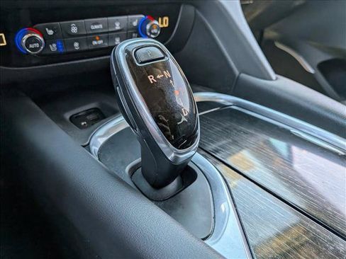 Used 2021 Buick Enclave Avenir w/ Avenir Technology Package AWD/4WD image 17