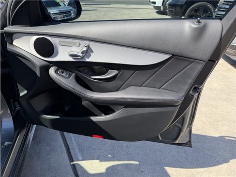 Used 2021 Mercedes-Benz C 300 Sedan image 31