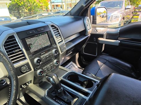 Used 2015 Ford F150 Lariat w/ Equipment Group 502A Luxury AWD/4WD image 31