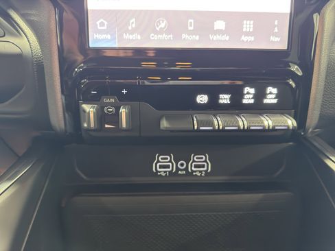 Used 2025 RAM 2500 Lone Star image 33