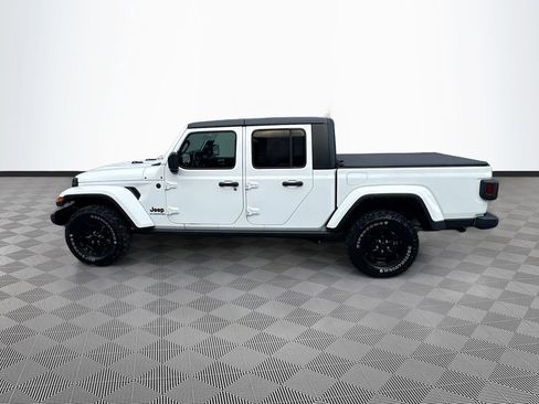 Used 2022 Jeep Gladiator Sport AWD/4WD image 9