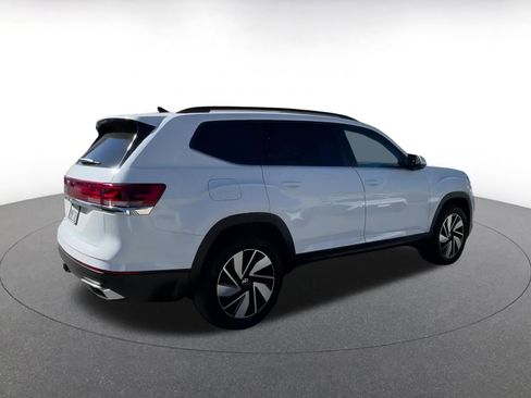 Used 2025 Volkswagen Atlas SE image 15