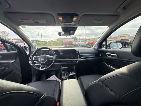 Used 2023 Kia Sportage EX FWD image 24