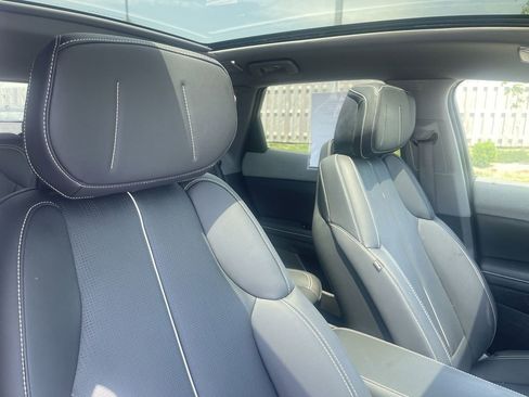 Certified 2025 Cadillac Optiq Luxury 2 w/ LPO, Floor Liner Package AWD/4WD image 28