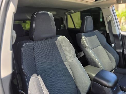 Used 2016 Toyota RAV4 XLE w/ Convenience Package FWD image 12