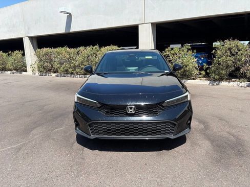 Used 2025 Honda Civic Sport image 3