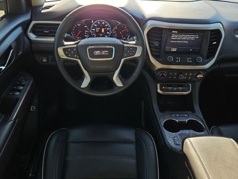 Used 2023 GMC Acadia Denali image 17