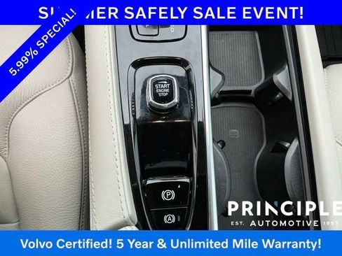 Certified 2023 Volvo XC90 B5 Plus AWD/4WD image 21