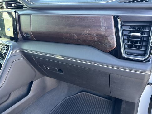 Used 2025 GMC Sierra 1500 Denali Ultimate image 19