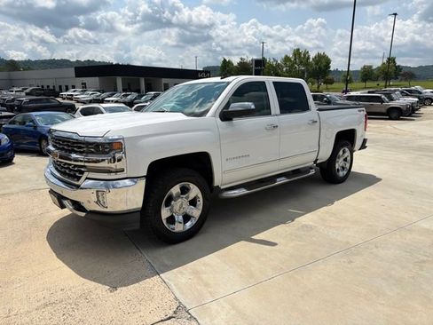 Used 2018 Chevrolet Silverado 1500 LTZ w/ Sport Package AWD/4WD image 12