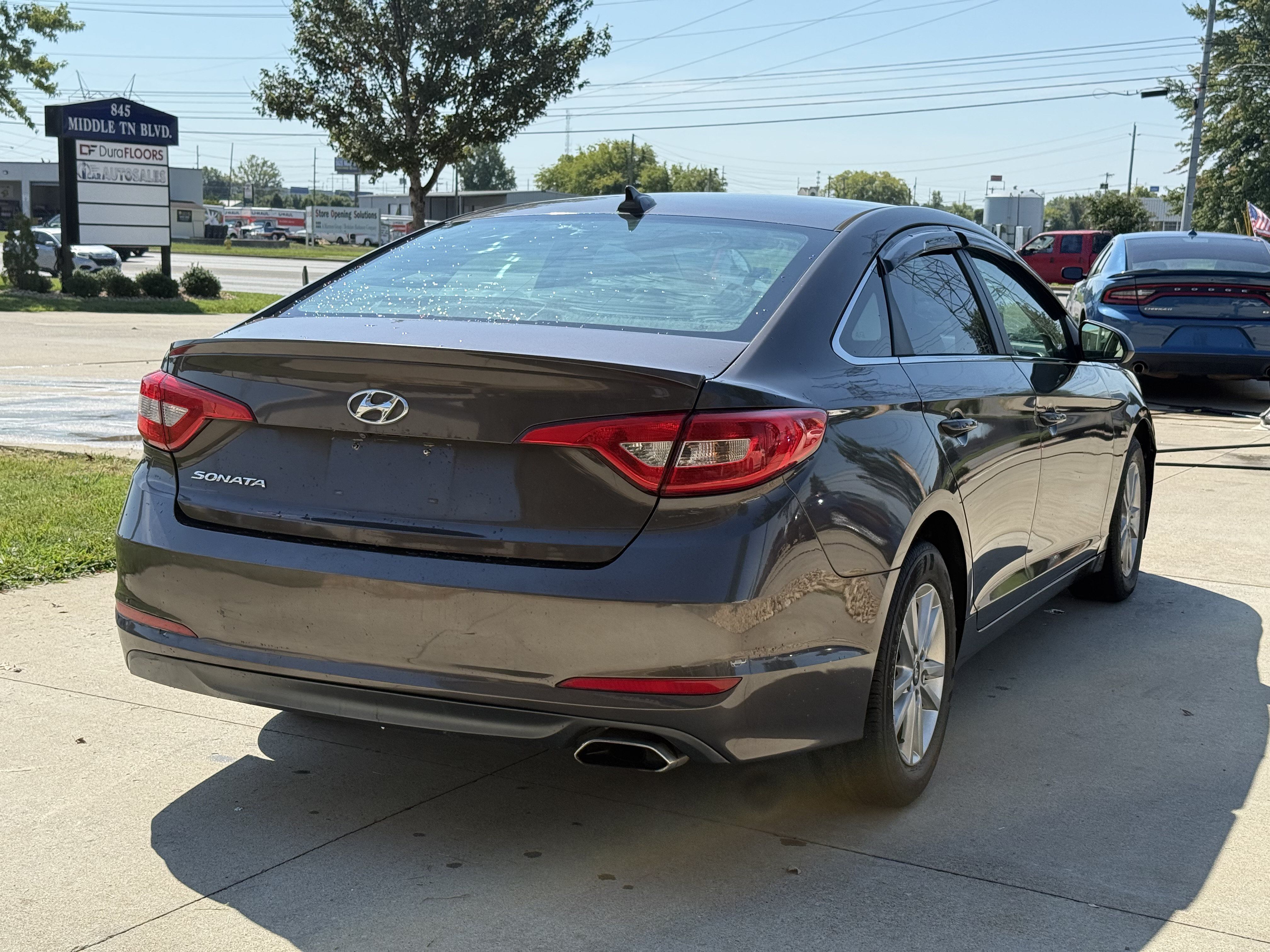 Used 2016 Hyundai Sonata SE w/ Cargo Package FWD image 7