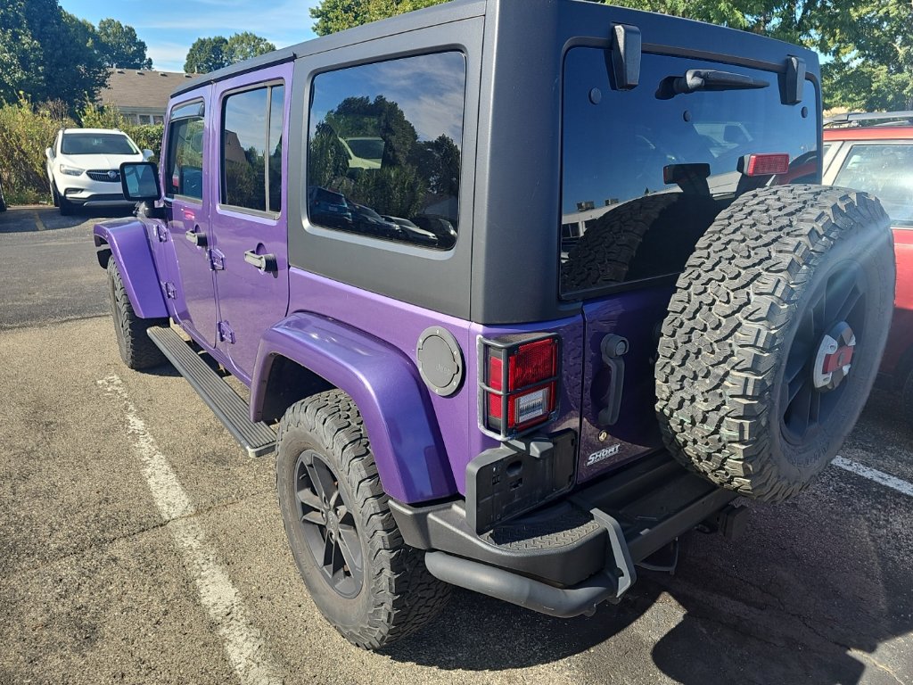 Used 2017 Jeep Wrangler Unlimited Sahara AWD/4WD image 7