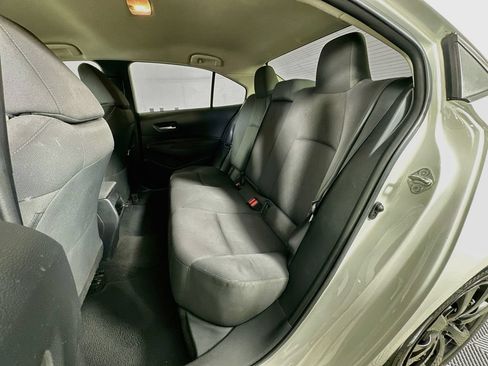 Used 2020 Toyota Corolla LE FWD image 27