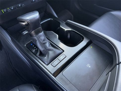 Used 2023 Lexus ES 300h w/ Premium Package image 18