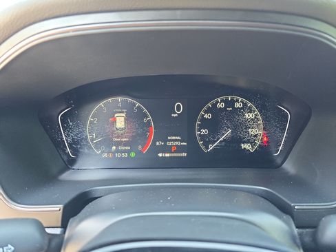 Used 2025 Honda Pilot TrailSport image 20