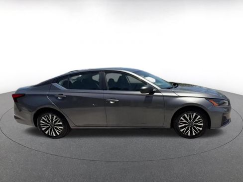 Used 2026 Nissan Altima 2.5 SV FWD image 16
