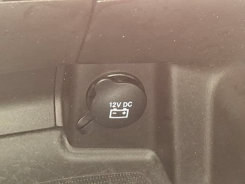 Used 2011 Jeep Grand Cherokee Overland AWD/4WD image 20