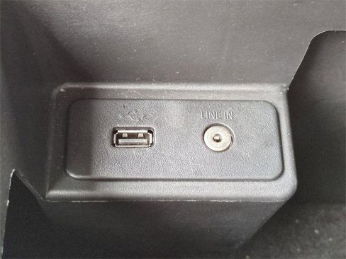 Used 2017 Ford Expedition XLT w/ Equipment Group 201A image 24