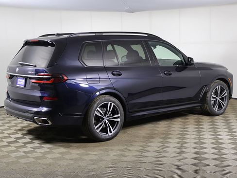 Used 2023 BMW X7 xDrive40i w/ M Sport Package AWD/4WD image 14