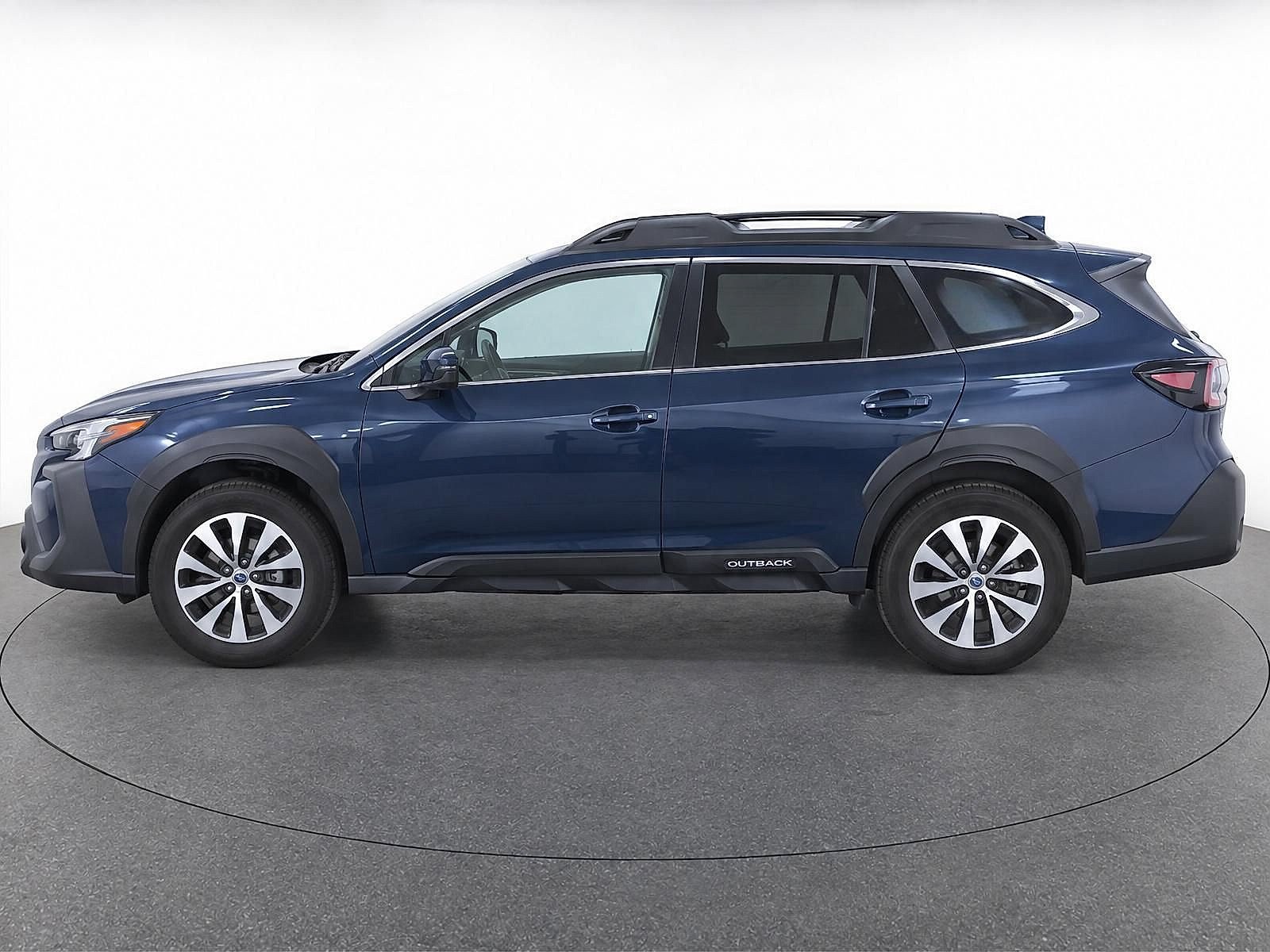Certified 2024 Subaru Outback Premium AWD/4WD image 6