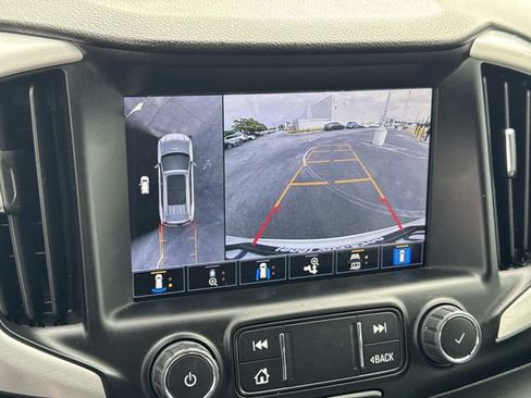 Used 2022 GMC Terrain SLT w/ Infotainment Package II FWD image 14