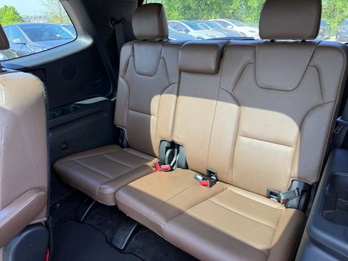 Used 2020 Kia Telluride SX w/ SX Prestige Package image 16