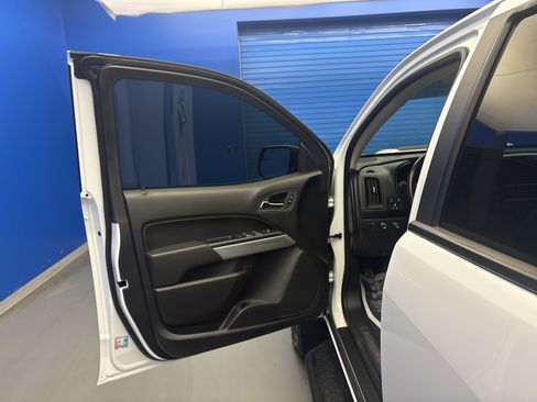 Used 2022 Chevrolet Colorado ZR2 AWD/4WD image 9