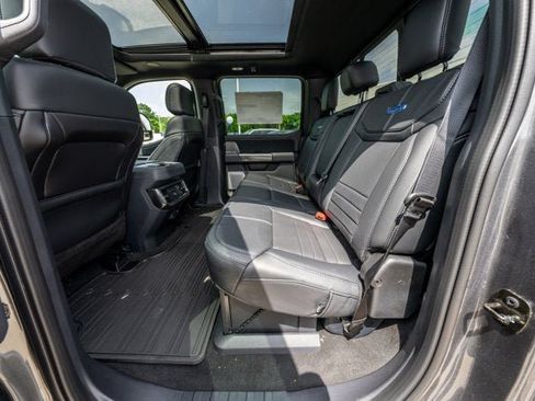 New 2026 Ford F350 Platinum w/ FX4 Off-Road Package AWD/4WD image 16