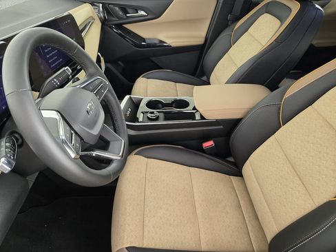 New 2026 Chevrolet Equinox ACTIV w/ Convenience Package III FWD image 14